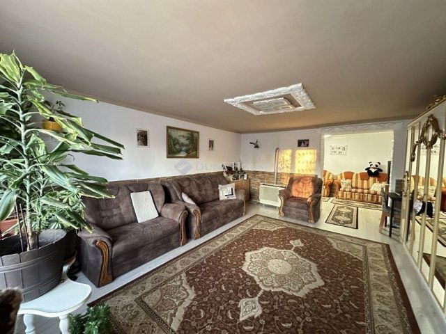 Eladó családi ház, Kecskeméten 45 M Ft, 3 szobás