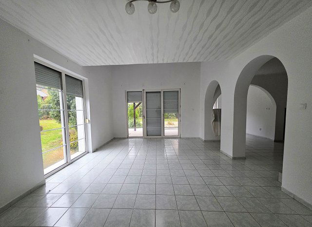 Eladó családi ház, Tokajban 79.9 M Ft, 5 szobás