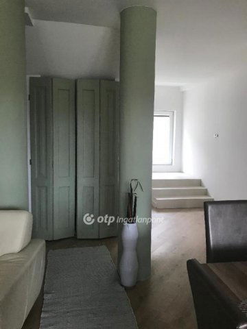 Eladó ikerház, Pécelen 129.9 M Ft, 6 szobás