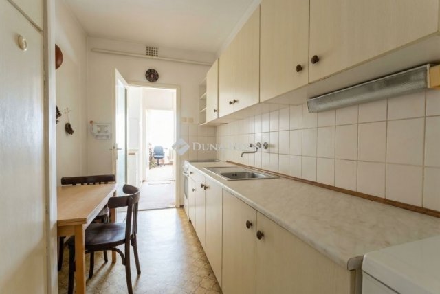 Eladó téglalakás, Zalaegerszegen 29.9 M Ft, 2 szobás