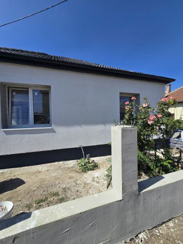 Eladó családi ház, Tárnokon 80 M Ft, 3 szobás