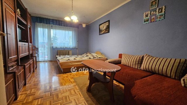 Eladó téglalakás, Egerben 45 M Ft, 2 szobás
