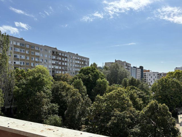Eladó panellakás, Budapesten, III. kerületben 79.99 M Ft