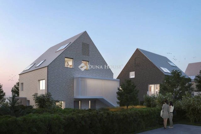 Eladó téglalakás, Balatonfüreden 184 M Ft, 4 szobás