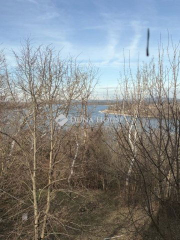 Eladó téglalakás, Lábatlanon 27.9 M Ft, 2 szobás