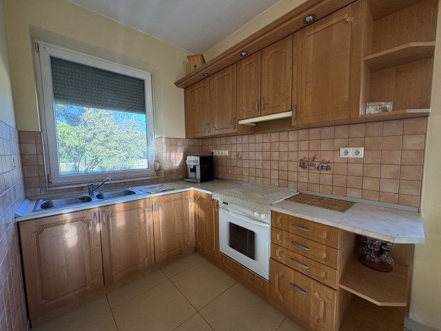 Eladó családi ház, Kecskeméten 90 M Ft, 6 szobás