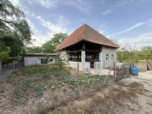 Eladó mezogazdasagi ingatlan, Kunadacson 39 M Ft, 4 szobás