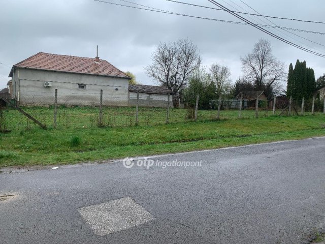 Eladó telek, Pétervásárán 4 M Ft / költözzbe.hu