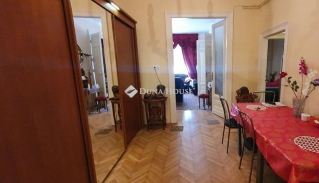 Eladó téglalakás, Budapesten, XIV. kerületben 110 M Ft, 4 szobás