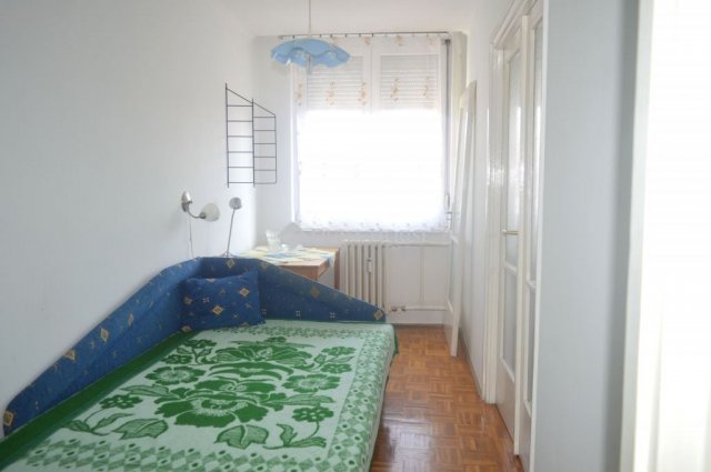 Eladó panellakás, Debrecenben 49.8 M Ft, 2 szobás