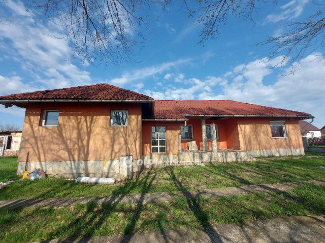 Eladó családi ház, Aszalón 26.2 M Ft, 2+2 szobás