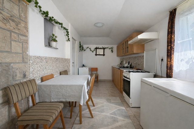 Eladó családi ház, Szajkon 6.9 M Ft, 2 szobás