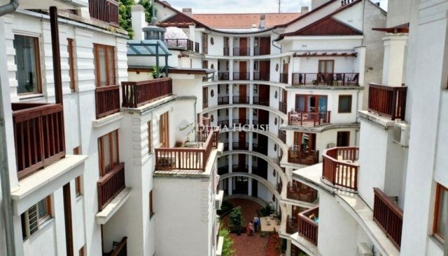 Eladó téglalakás, Budapesten, VI. kerületben 96 M Ft, 2 szobás