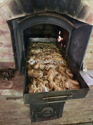 Eladó nyaraló, Vízváron 189 M Ft, 5 szobás