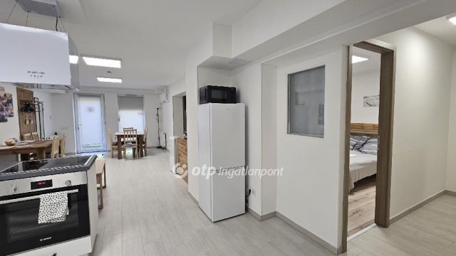 Eladó téglalakás, Egerben 58.5 M Ft, 3 szobás