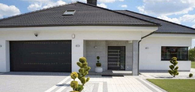 Eladó családi ház, Kecskeméten 99 M Ft, 5 szobás