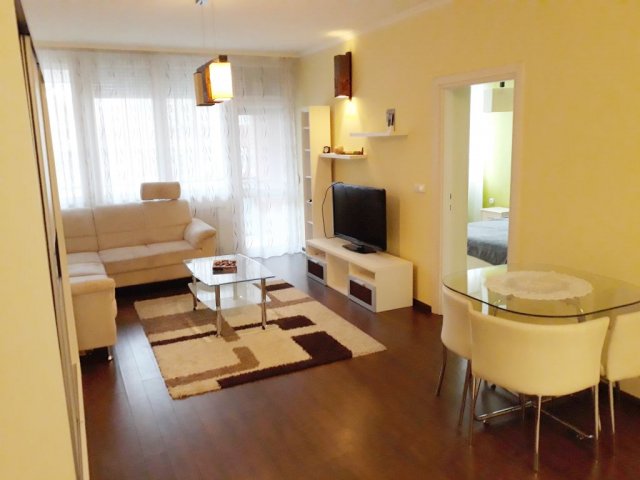 Kiadó téglalakás, albérlet, Debrecenben 240 E Ft / hó, 3 szobás