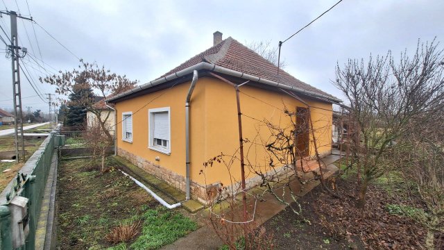 Eladó családi ház, Taktaharkányon 7.9 M Ft, 3 szobás