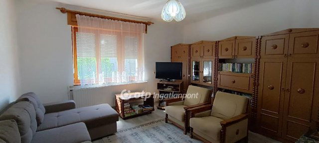 Eladó családi ház, Bakonybélben 78.9 M Ft, 3 szobás