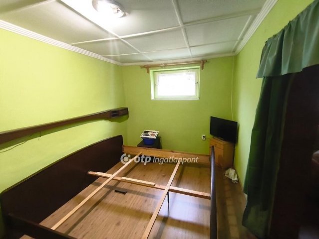 Eladó családi ház, Mezőtúron 19.9 M Ft, 1+2 szobás