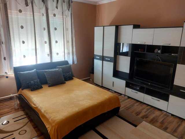 Eladó családi ház, Mándokon 33.5 M Ft, 3 szobás