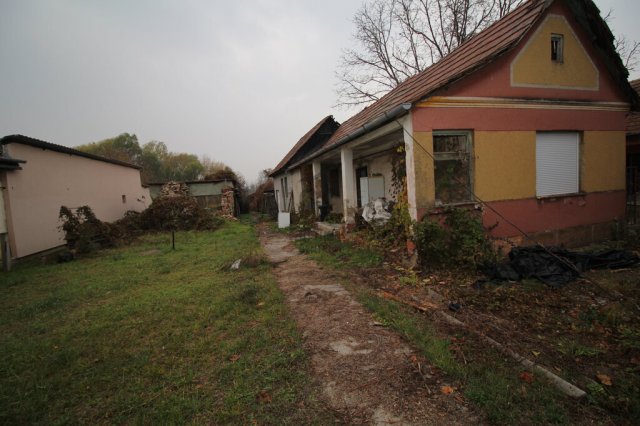 Eladó családi ház, Nagytarcsán 59.99 M Ft, 3 szobás