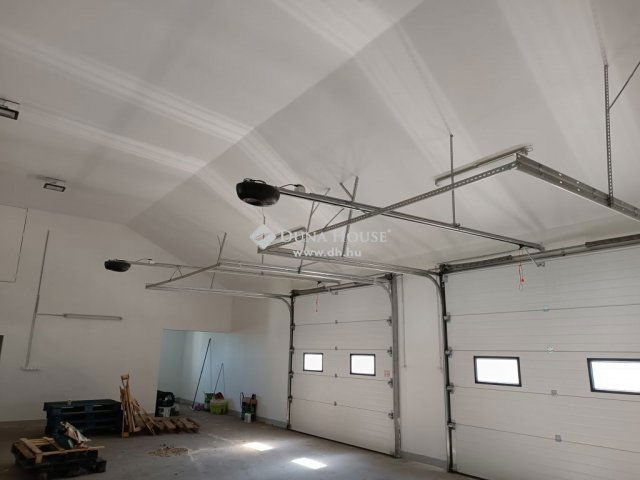 Eladó ipari ingatlan, Pilismaróton 89.99 M Ft