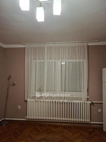Eladó családi ház, Hajdúböszörményen 69.9 M Ft, 2+1 szobás