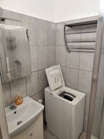 Kiadó téglalakás, albérlet, VIII. kerületben, Bródy Sándor utcában