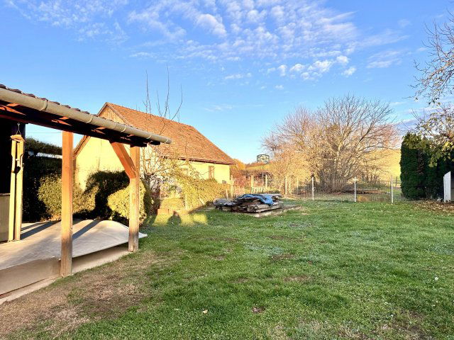 Eladó családi ház, Nemesapátiban 36.9 M Ft, 4 szobás