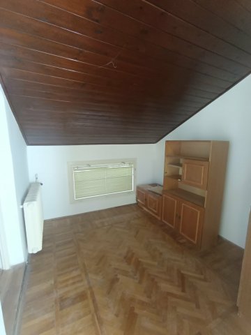 Eladó családi ház, Bajon 51.9 M Ft, 5 szobás