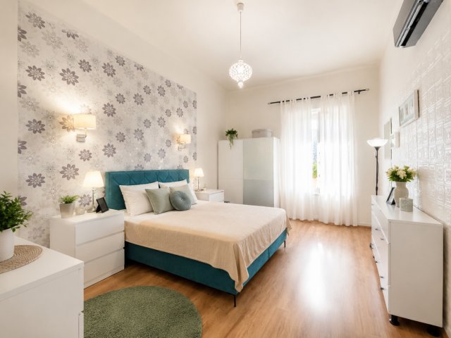 Eladó téglalakás, Budapesten, V. kerületben 119.99 M Ft
