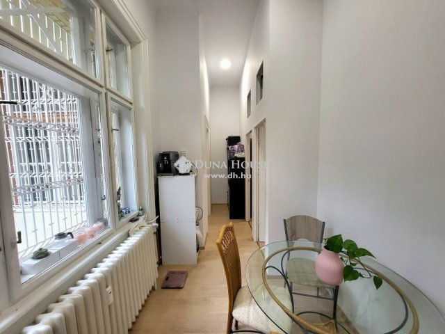 Eladó téglalakás, Budapesten, VII. kerületben 73 M Ft, 3 szobás