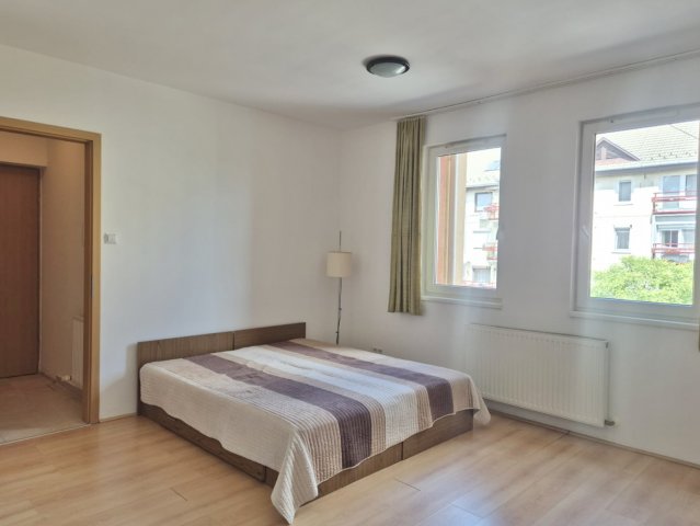 Kiadó téglalakás, albérlet, Dunakeszin, Tábor utcában