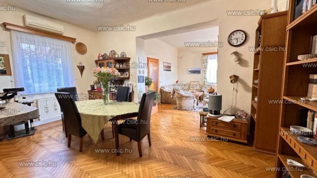 Eladó családi ház, Budapesten, III. kerületben 250 M Ft