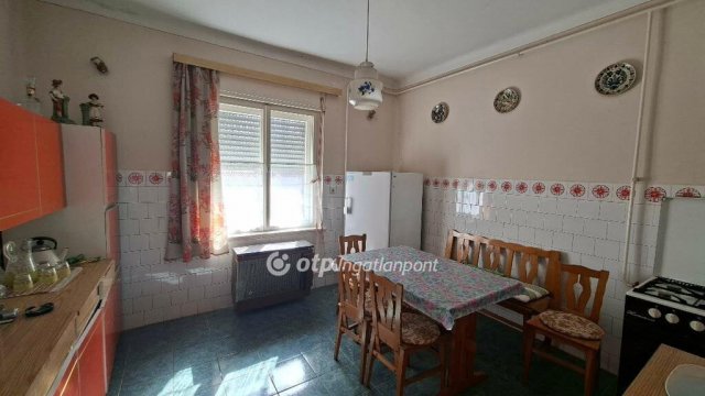 Eladó családi ház, Zalaszentgróton 38.9 M Ft, 2 szobás