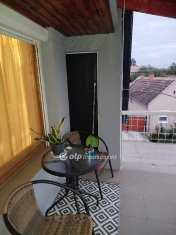 Eladó családi ház, Szigetváron 48.6 M Ft, 4 szobás