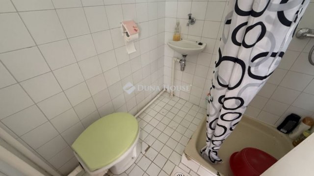 Eladó nyaraló, Velemen 18.9 M Ft, 2 szobás / költözzbe.hu