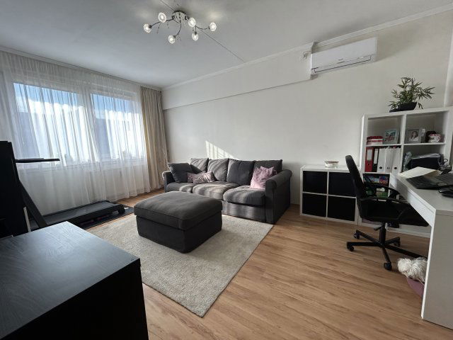 Eladó téglalakás, Debrecenben, Derék utcában 66.9 M Ft