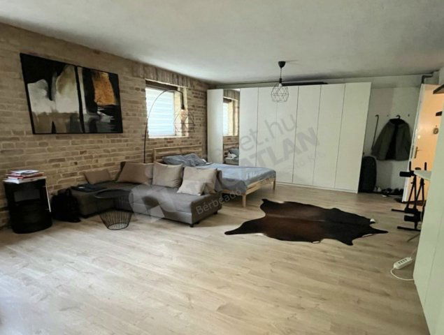 Kiadó téglalakás, albérlet, XII. kerületben, Istenhegyi úton