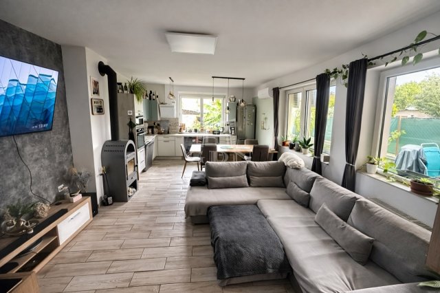 Eladó sorház, Budapesten, XX. kerületben 140 M Ft, 2+4 szobás