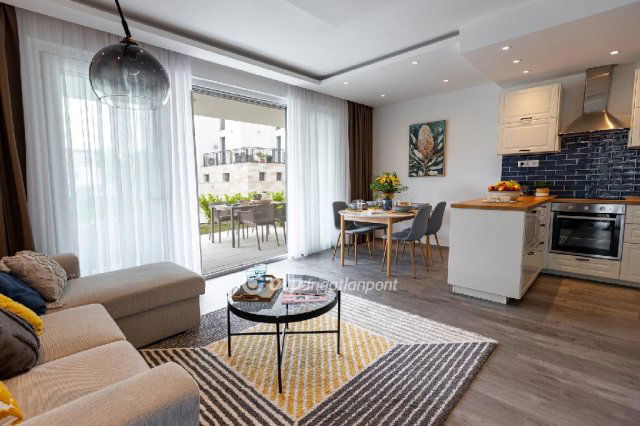 Kiadó téglalakás, albérlet, Balatonkenesén 350 E Ft / hó