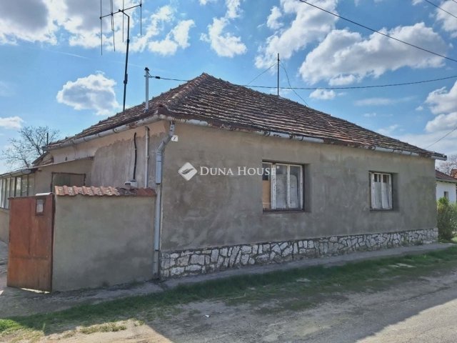 Eladó családi ház, Nagyharsányon 19.9 M Ft, 4 szobás