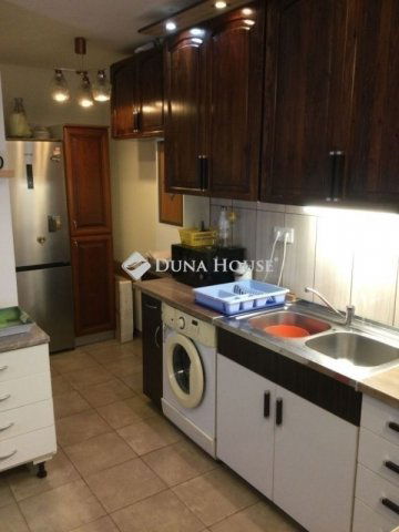 Eladó családi ház, Szegeden 289 M Ft, 6 szobás