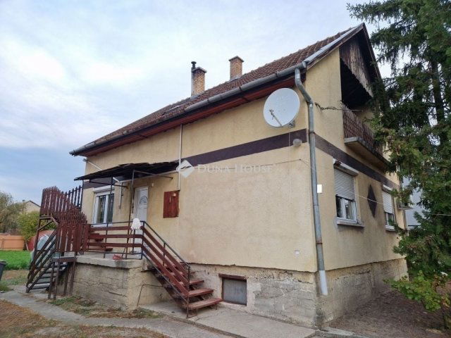 Eladó családi ház, Monoron 79.99 M Ft, 6 szobás