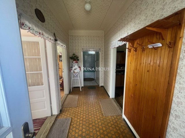 Eladó családi ház, Bagon 46.99 M Ft, 3 szobás