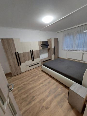 Kiadó panellakás, albérlet, Oroszlányban 160 E Ft / hó