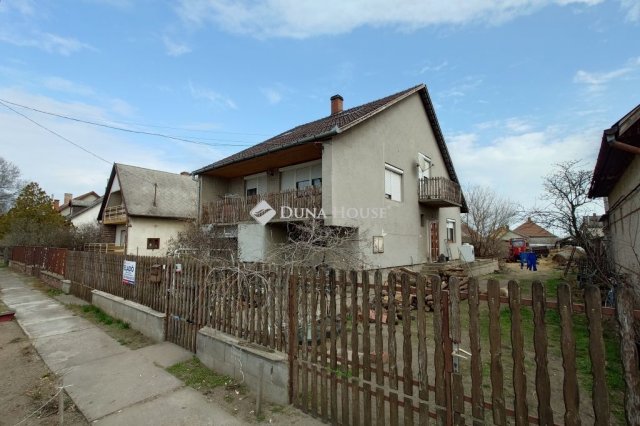 Eladó családi ház, Cserkeszőlőn 38.9 M Ft, 2 szobás