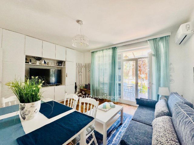 Eladó családi ház, Balatonalmádiban 99.9 M Ft, 4+1 szobás