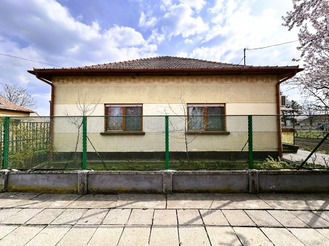 Eladó családi ház, Kunágotán 15 M Ft, 3 szobás